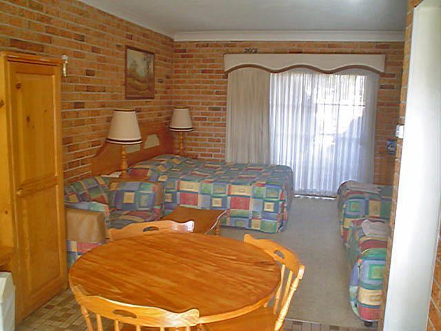 קונאבאראבן Coachmans Rest Motor Lodge מראה חיצוני תמונה