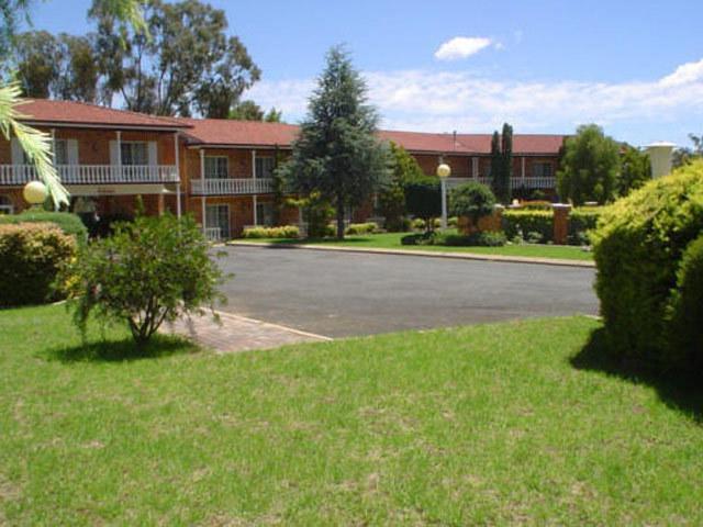 קונאבאראבן Coachmans Rest Motor Lodge מראה חיצוני תמונה